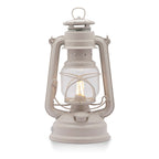 Feuerhand LED Laterne Baby Special 276 in Soft Beige mit traditionellem Design und moderner LED-Technologie.