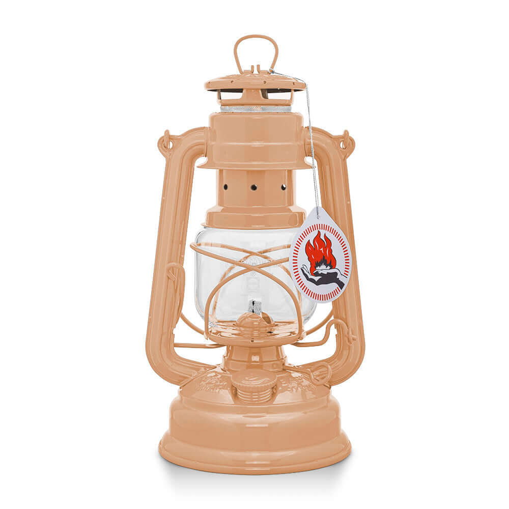 Feuerhand Baby Special 276 Sturmlaterne in Soft Peach, stromlose Outdoor-Beleuchtung, galvanisch verzinkter Stahl.