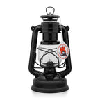Feuerhand Baby Special 276 Sturmlaterne in Jet Black, langlebige und stromlose Outdoor-Beleuchtung.