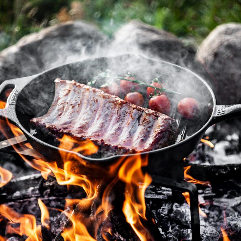 Grill-Feuerpfanne mit Stiel