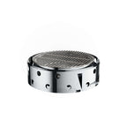 tragbarer Atago Grill für Outdoor mit hochwertigem Grillrost und kompaktem Design.