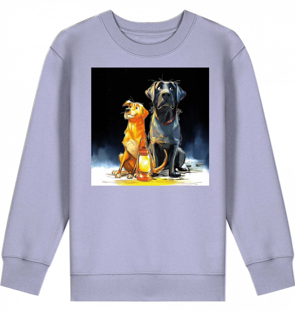 Kids Sweatshirt | Batida & Foxi letzer Abend in lavender featuring iconic cartoon dogs by a lantern.