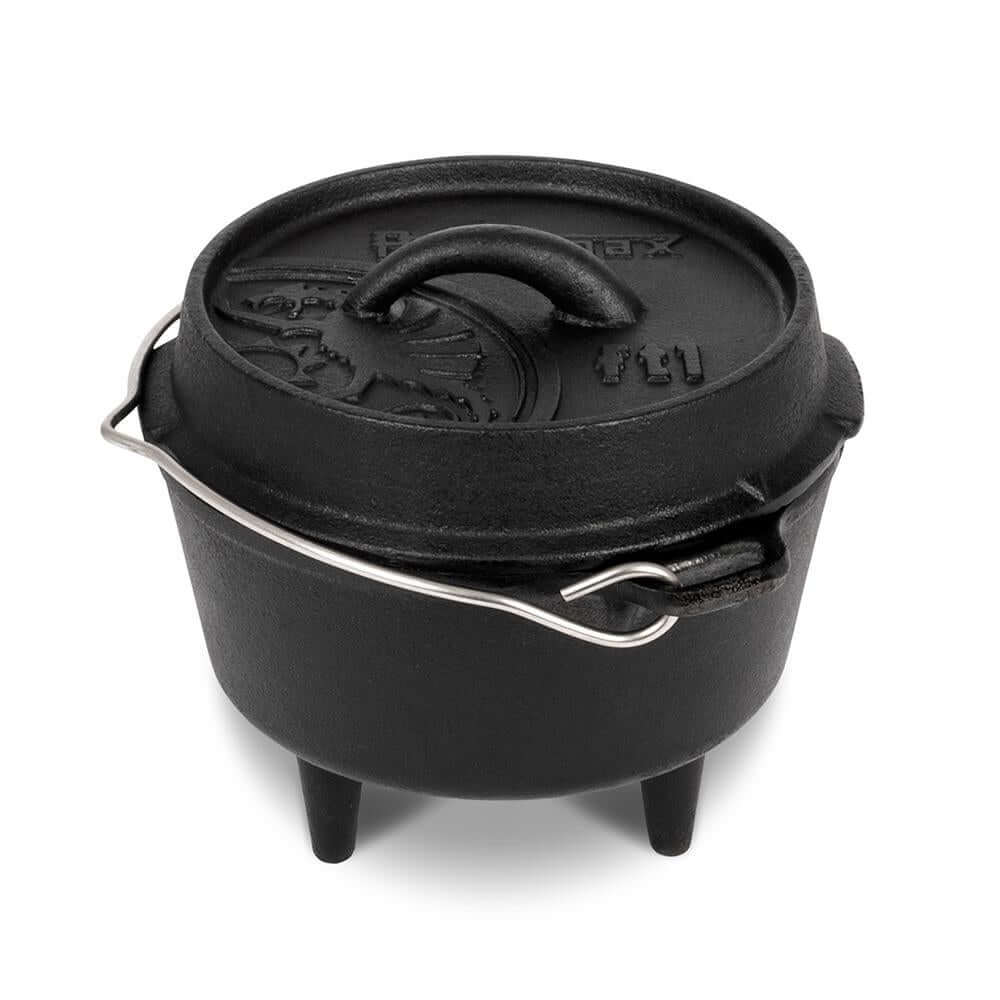 Feuertopf (Dutch Oven) von Petromax, gusseisernes Kochgeschirr mit Füßen und stabilem Deckel, ideal für Garten und Grill.
