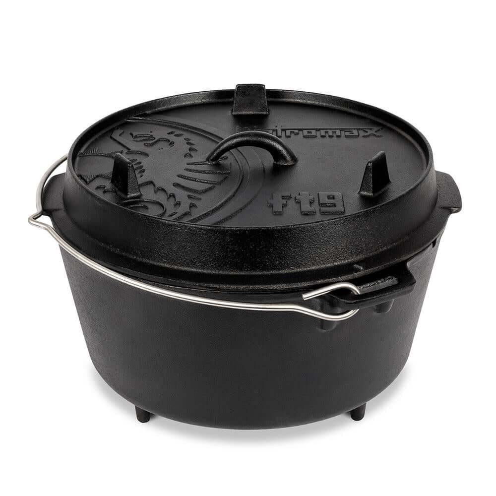 Feuertopf (Dutch Oven) von Petromax aus Gusseisen mit Füßen, ideal für das Kochen am offenen Feuer, 7.5L.