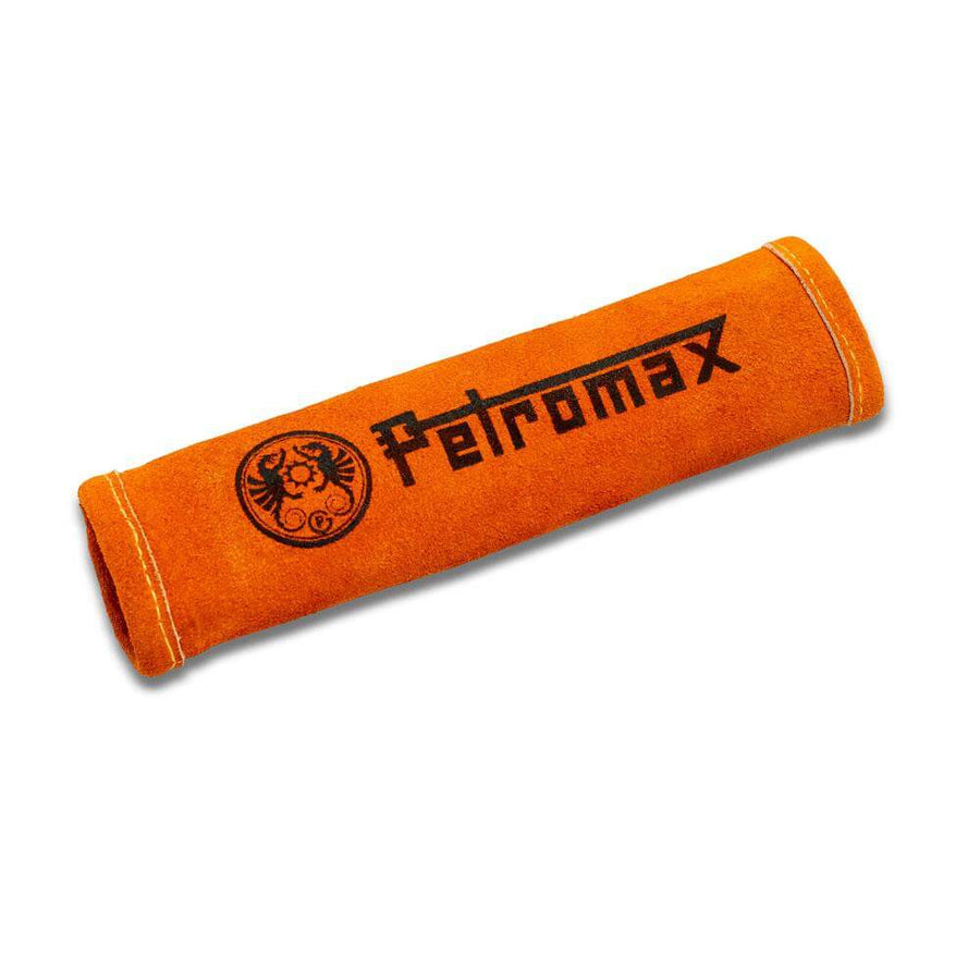 Petromax Aramid Griffhülle Feuerpfanne in orange, schützt Hände beim Kochen und Braten.